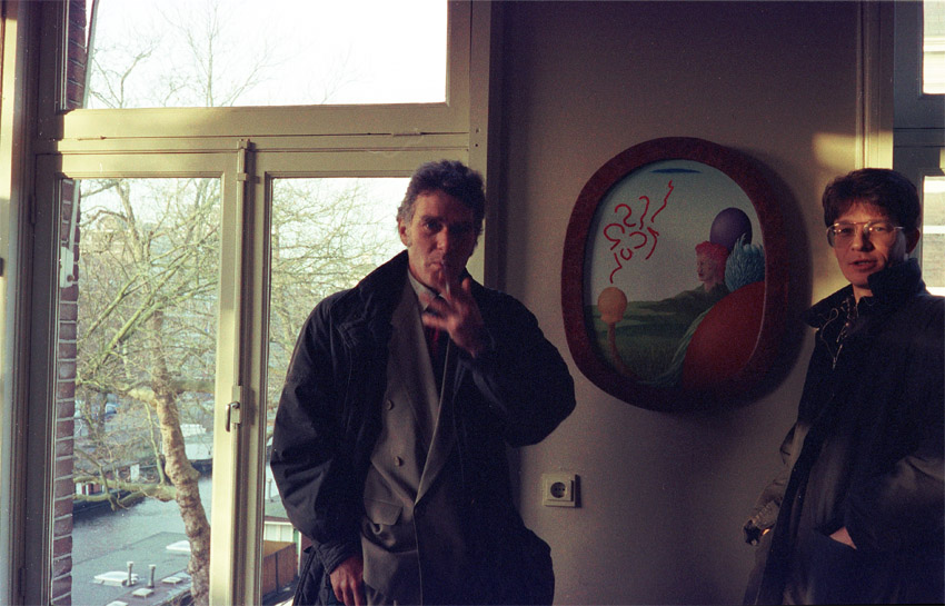 1992Sjaak met Peter Pieksma bij de aflevering van een schilderij
