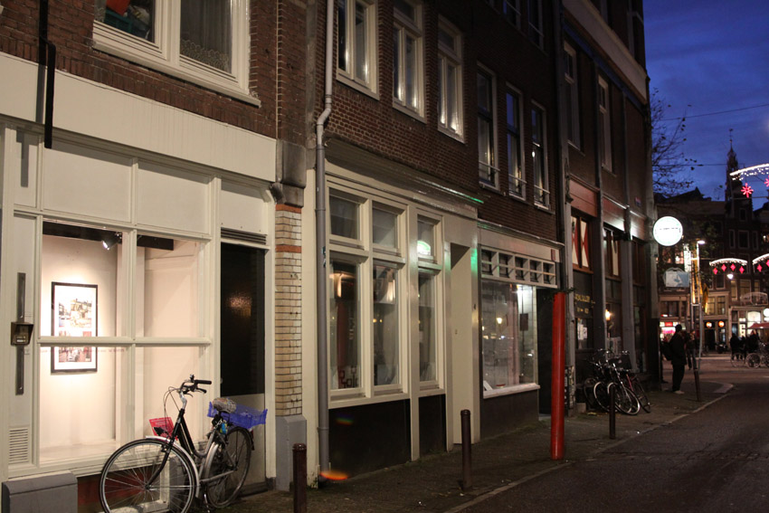 Koningsstraat en de etalage op no.  6 