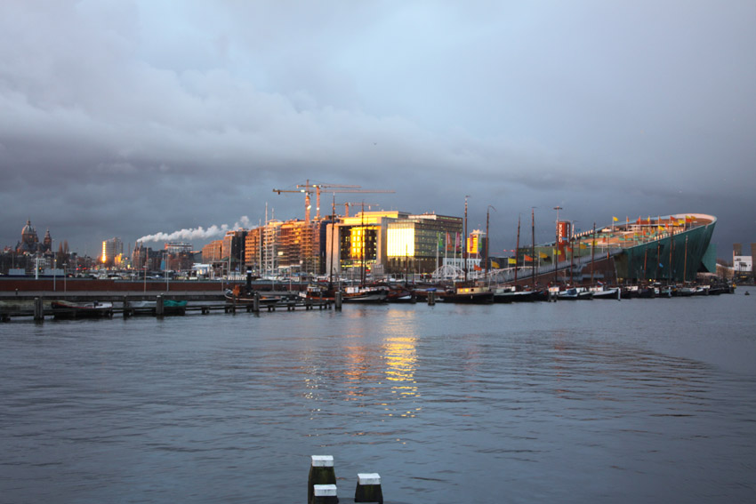 2011,Oosterdok op een winterdag